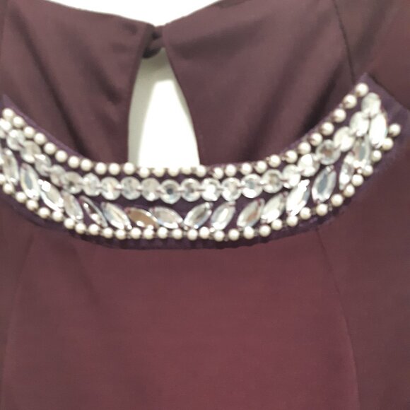 Beautiful Purple Sleeveless lined Dress with accented neck Size 9 - Picture 7 of 7